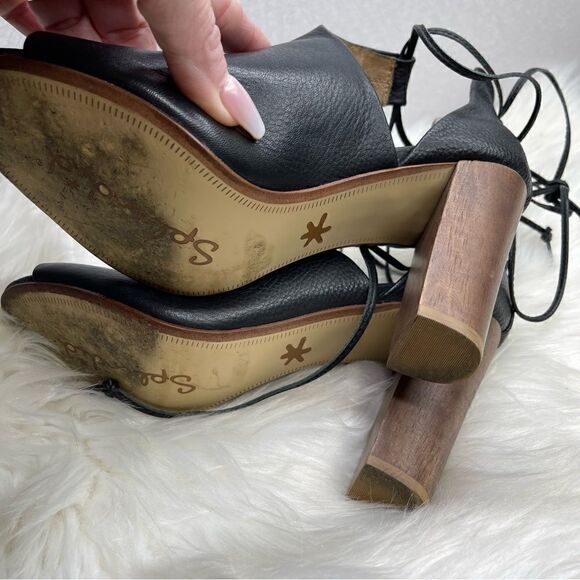 Splendid Jaylen Lace Up Block Heel Peep Toe Bootie Black 8 - Picture 6 of 9